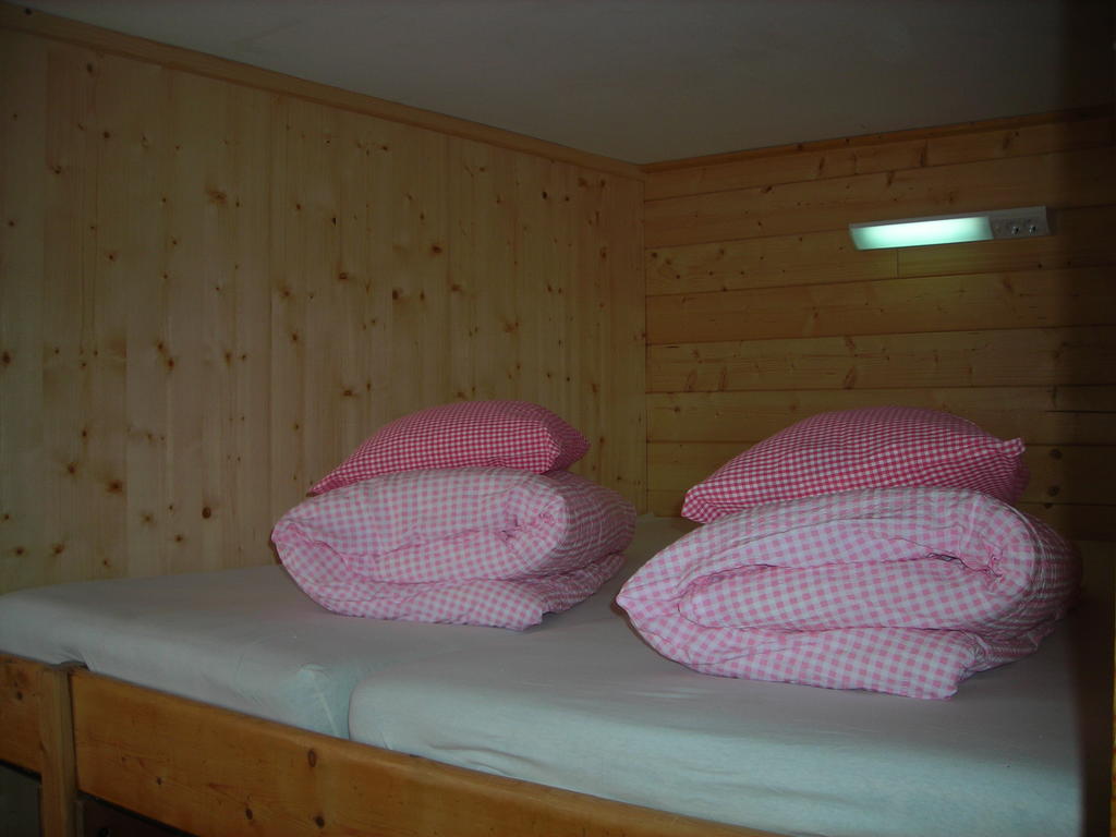 Skihuette Zams Szoba fotó